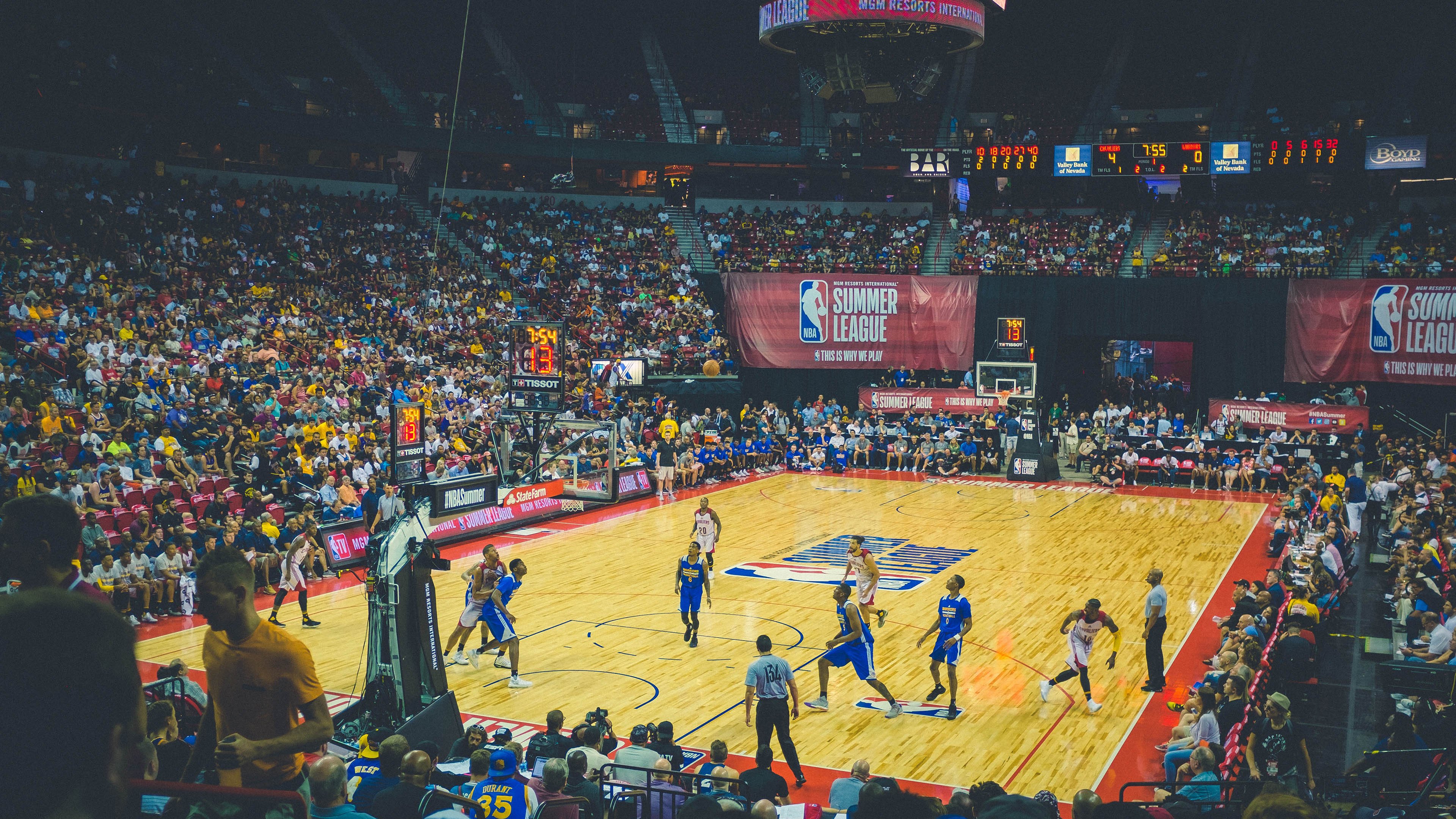 俱乐部财务危机对联赛的长期影响，俱乐部公开财务